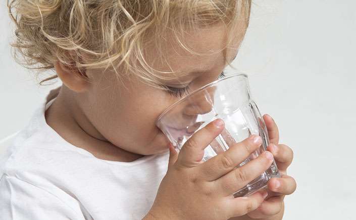 prevent children being dehydrated