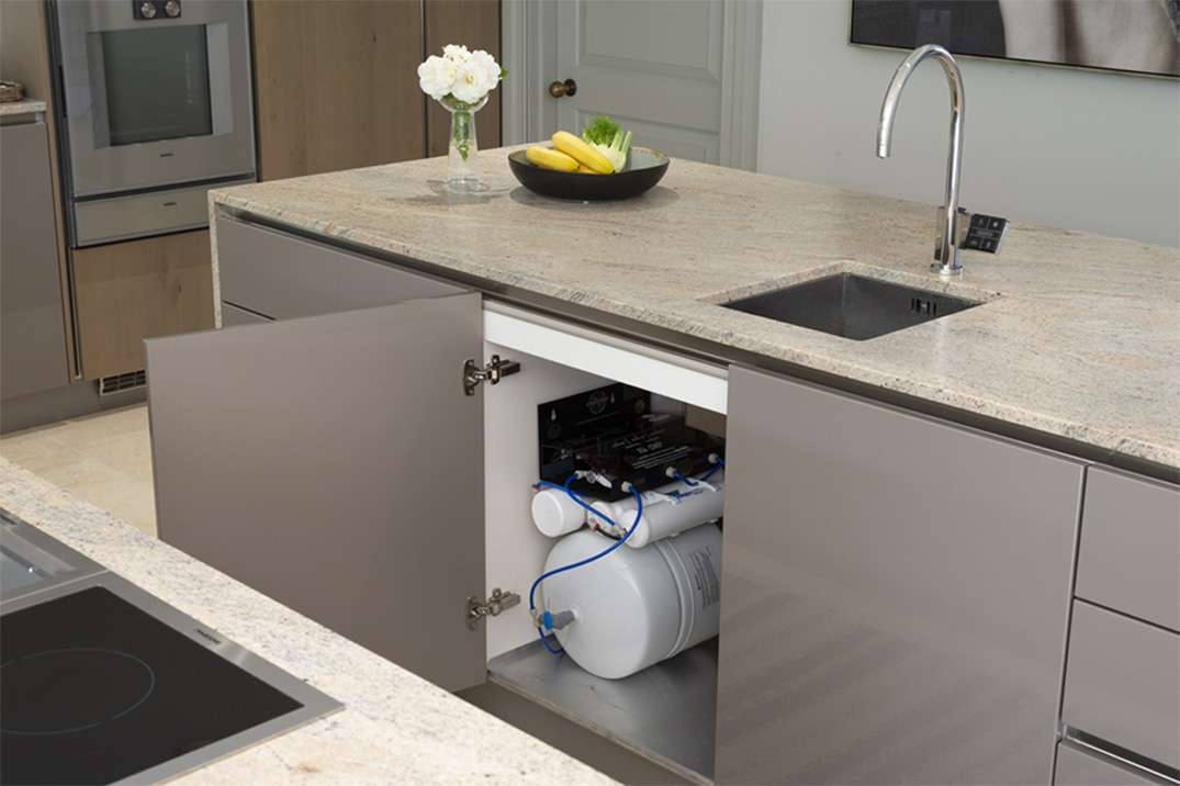Water Purifier Removes Microplastics